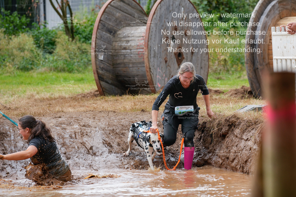 Schlamm_mit_Hund (130 von 460) | stephaniefillaphotographie - Realisiert mit Pictrs.com