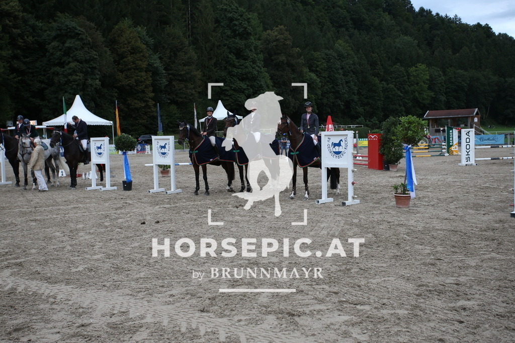 AS8V0023 | Willkommen bei Brunnmayr - Design & Fotografie – Ihrem Spezialisten für Reitturniere und Pferdeveranstaltungen in Oberösterreich, Salzburg und Bayern! Seit über 17 Jahren sind wir leidenschaftlich dabei.