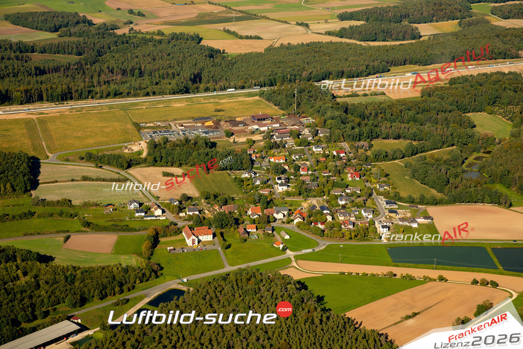Das Luftbild zeigt : Ailsbach Lonnerstadt - Die Luftaufnahme wurde 2023 vom UL-Flugzeug aus erstellt ( keine Drohne ) - Hochauflösende Luftaufnahme - Für grossformatige Ausdrucke geeignet. Die Geschenkidee !Mit Lizenz und Bildrechte bestellbar