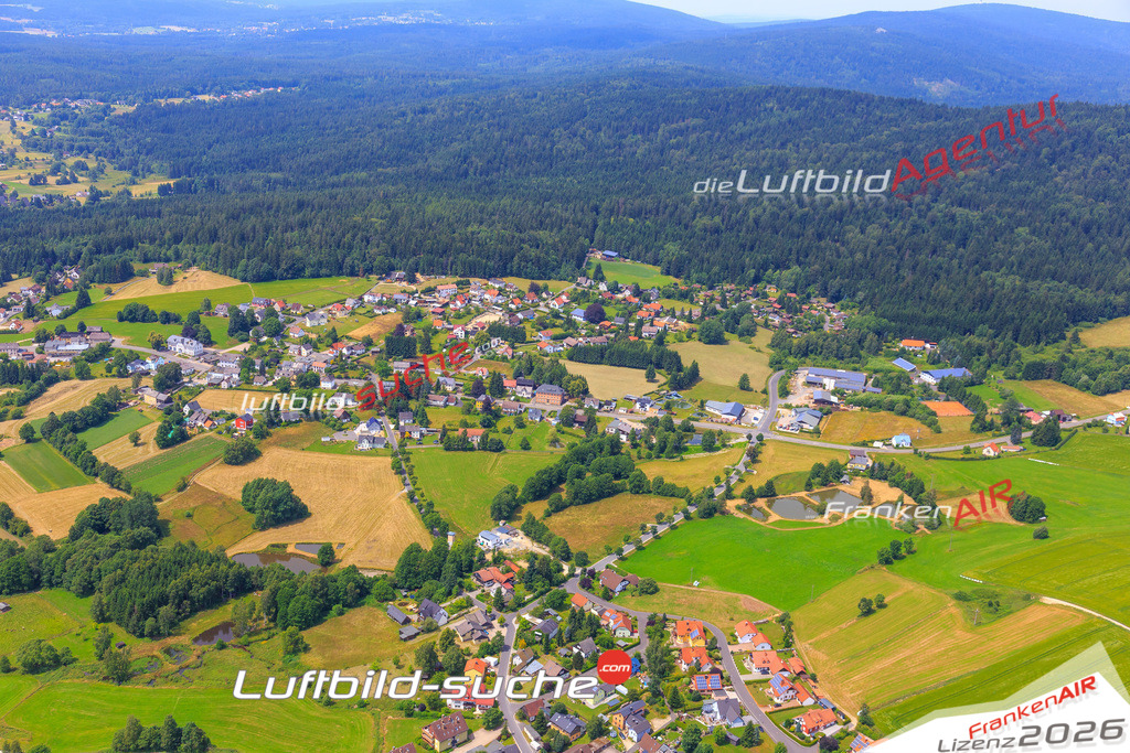 Die Luftaufnahme Wurmloh - Nagel wurde vom UL-Flugzeug (keine Drohne) aus fotografiert.Hohe Druck- Auflösung-die Geschenkidee!