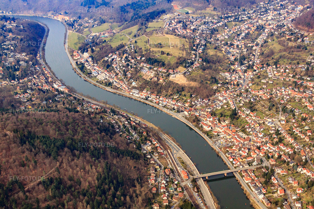 Luftbild: Ortsansicht am Neckarufer von Osten im Ortsteil Ziegelhausen in Heidelberg im Bundesland Baden-Württemberg in Deutschland. Foto: IMG_37936.jpg vom 12.03.2011 durch Werner Riehm/FLY-FOTO.deAuflösung des Originals: 4752 x 3168 px