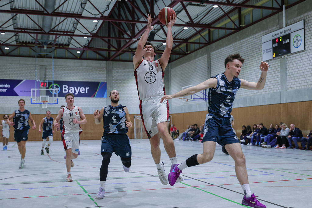 1.Regio BAYER GIANTS vs LippeBaskets Werne-99 | Fotos von Basketballspielen aus dem Raum NRW fotografiert von Gero Mueller-Laschet und Daniel Schaefer - Realisiert mit Pictrs.com