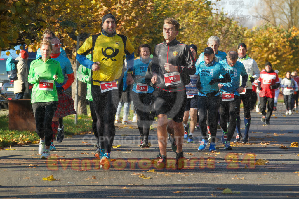 241201_1146_EV4_1757 | Sportfotografie im Rhein-Sieg Kreis, Köln, Bonn, NRW, Rheinland Pfalz, Hessen, etc. Unser Tätigkeitsfeld umfasst den Laufsport vom Volkslauf über den Marathon, Duathlon, Triathon bis zum Ultralauf wie Kölnpfad Ultra oder Schindertrail.