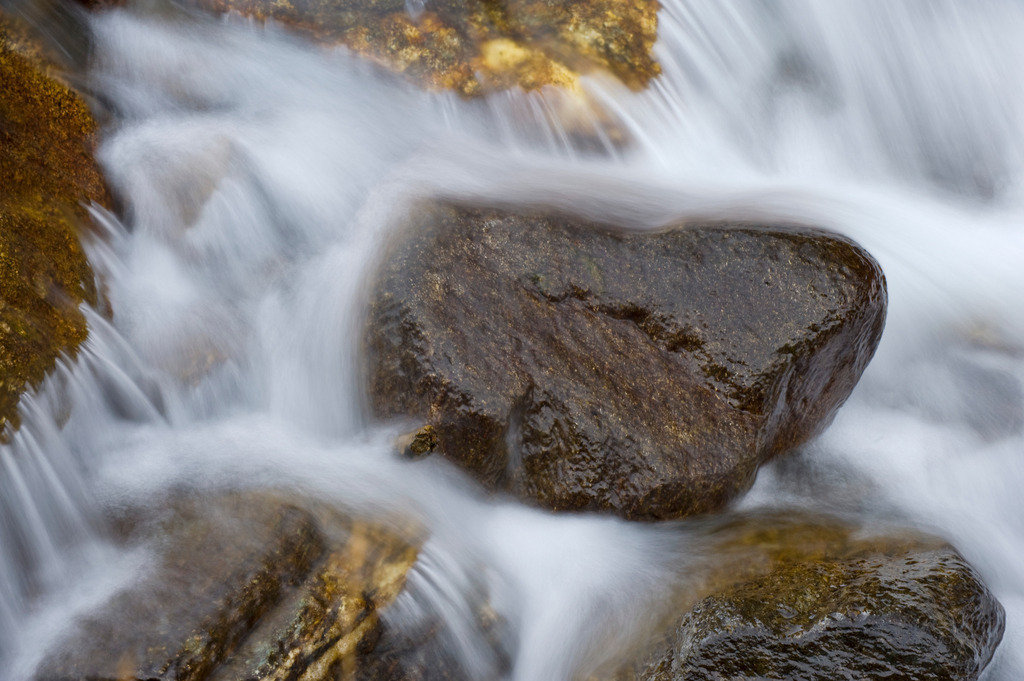 Gebirgsbach | Austria - October 01, 2010: Fliessendes Wasser eines Gebirgsbaches. - Realisiert mit Pictrs.com