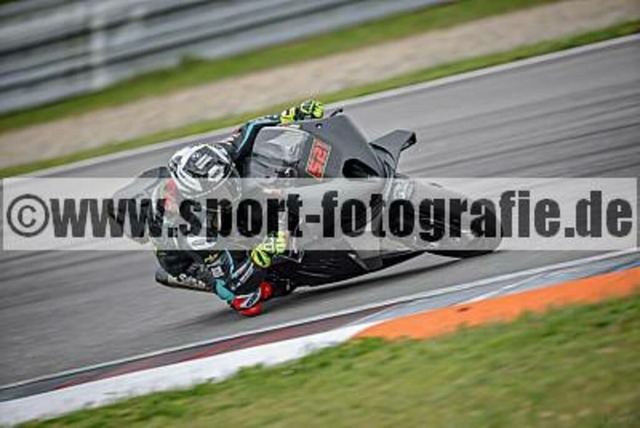 pube7703 | Professionelle Fotos von Sportveranstaltungen, aber auch Hochzeiten und anderen Events. - Realisiert mit Pictrs.com