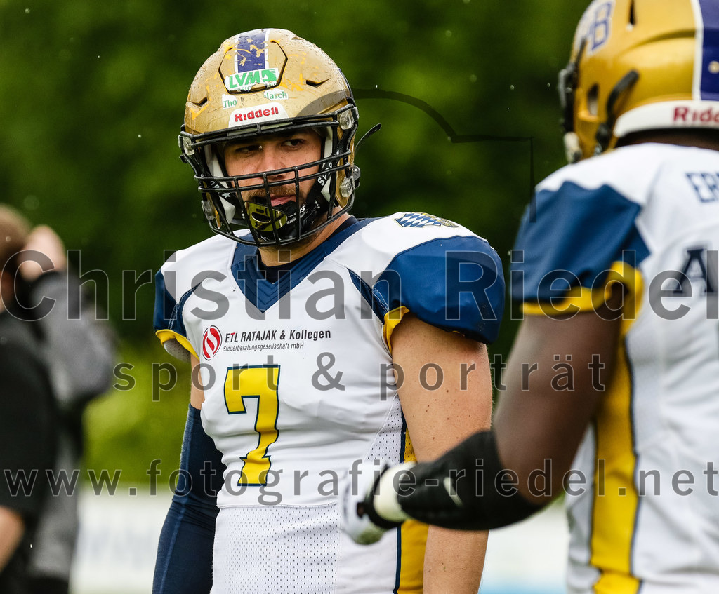2022-05-29_093_Erding_Bulls_gegen_Nuernberg_Rams | Erding, Deutschland, 29.05.2022:
Fußball, Regionalliga 2022, 5. Spieltag, Erding Bulls gegen Nürnberg Rams, Endergebnis: 10:16

Lukas Schattner (Erding Bulls, #7)

Foto: Christian Riedel / fotografie-riedel.net