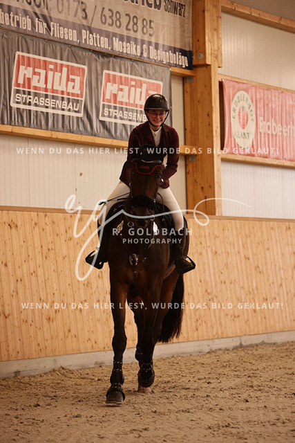 1J2A3063Leonie Ulrich_ Campino M 5_ Kn058_ Hohen Wieschendorf_ Glantz | Foto- und Videografie für alles rund ums Pferd. Hochwertige Bilder und Videos vom Spring- und Dressurreiten, Voltigieren & mehr. Jetzt aktuelle Veranstaltungen und Preise im Shop ansehen. - Realisiert mit Pictrs.com