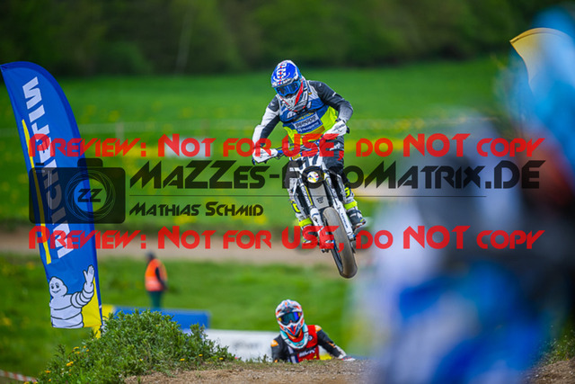 MaZZes_FotoMatrix_230506_2007 | S4