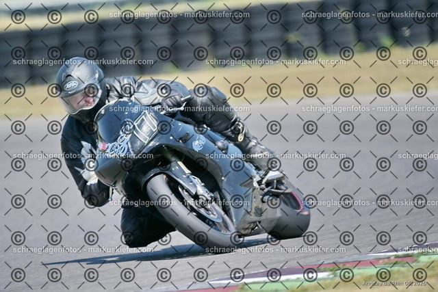 26bc03-2332 | markuskiefer.com - Realisiert mit Pictrs.com
