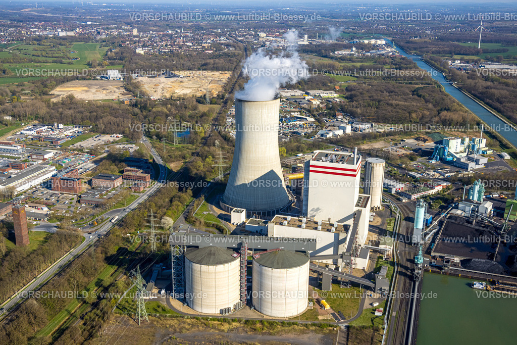 Luenen250404283 | Luftbild, Trianel Kohlekraftwerk Lünen GmbH mit rauchendem Kühlturm,Lippholthausen, Lünen, Ruhrgebiet, Nordrhein-Westfalen, Deutschland