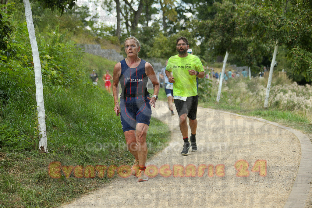 250824_1354_EX1_4199 | Sportfotografie im Rhein-Sieg Kreis, Köln, Bonn, NRW, Rheinland Pfalz, Hessen, etc. Unser Tätigkeitsfeld umfasst den Laufsport vom Volkslauf über den Marathon, Duathlon, Triathon bis zum Ultralauf wie Kölnpfad Ultra oder Schindertrail.