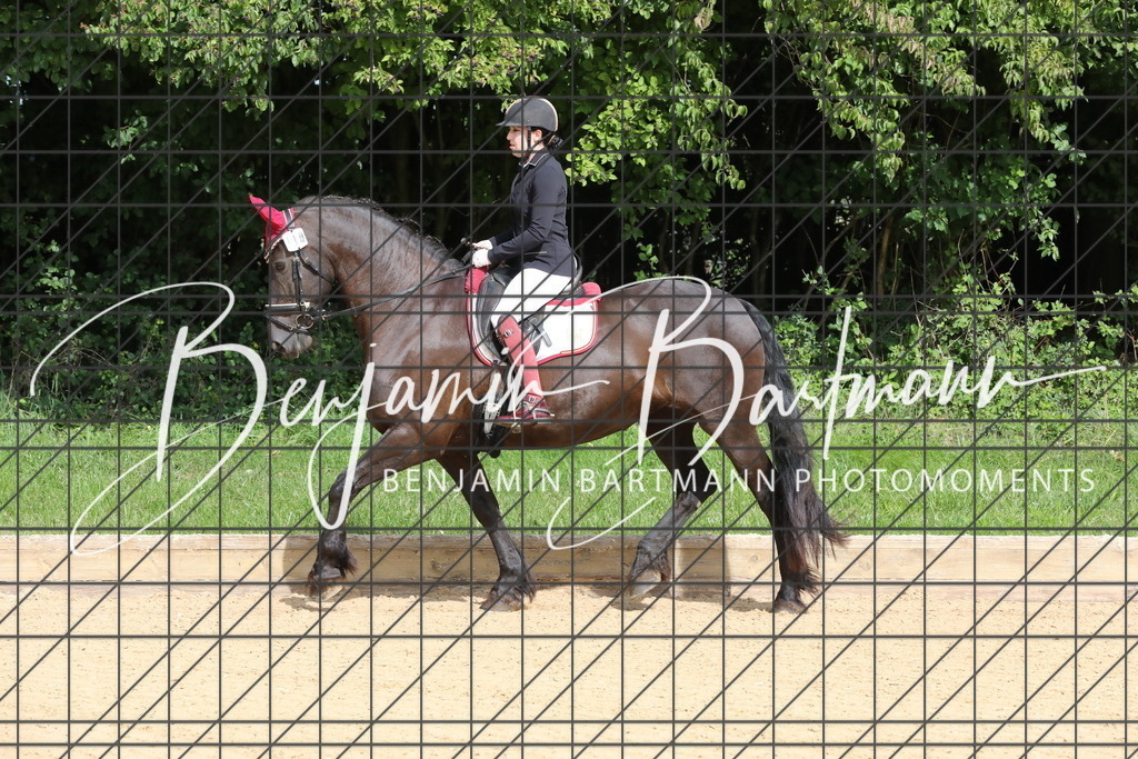 AZ2A2037 | Benjamin Bartmann Photomoments