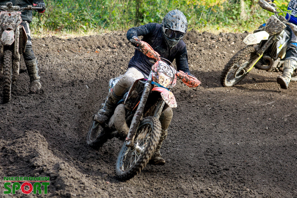 OpenTrack2024_Sonntag_Hobbyfahrer_250 | Bildergalerie von Sport-Ereignissen aber auch von weiteren spannenden Dingen - nicht nur vom Niederrhein. In Anlehnung an den bekannten Spruch von Hanns Dieter Hüsch heißt das Motto: "Niederrhein ist überall".  - Realisiert mit Pictrs.com