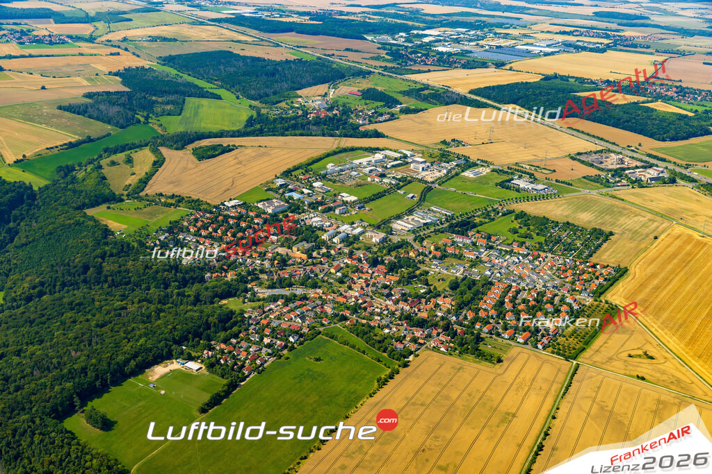 Luftaufnahme Legefeld Weimar - Die Luftaufnahme wurde 2025 vom UL-Flugzeug heraus erstellt ( ohne Drohne ) - Hochauflösende Luftaufnahme - für professionelle Ausdrucke geeignet. Die Geschenkidee !Mit Lizenz und Bildrechte bestellbar