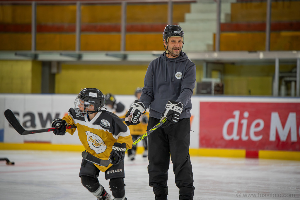 2025-09JP Hockey-Camp-Widnau-049 | "Fussifoto.com – Ihr Ansprechpartner für hochwertige Fotografie! Entdecken Sie kreative Bilder und professionelle Dienstleistungen. Kontaktieren Sie uns für Ihre Projekte!"