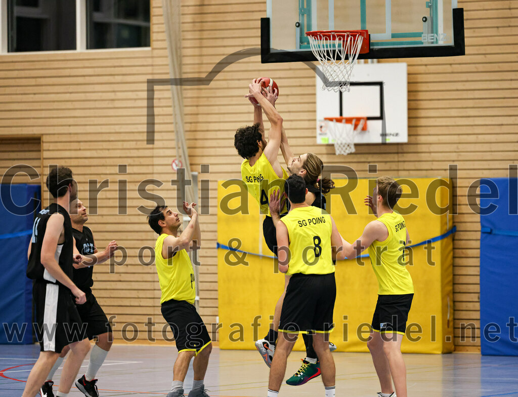2022-12-04_044_SG_Poing_gegen_TSV_Muenchen_Ost_4 | Poing, Deutschland, 04.12.2022:
Basketball, Bezirksklasse 2021 / 2022, 8. Spieltag, SG Poing gegen TSV München Ost 4, Endergebnis: 37:65

Foto: Christian Riedel / fotografie-riedel.net