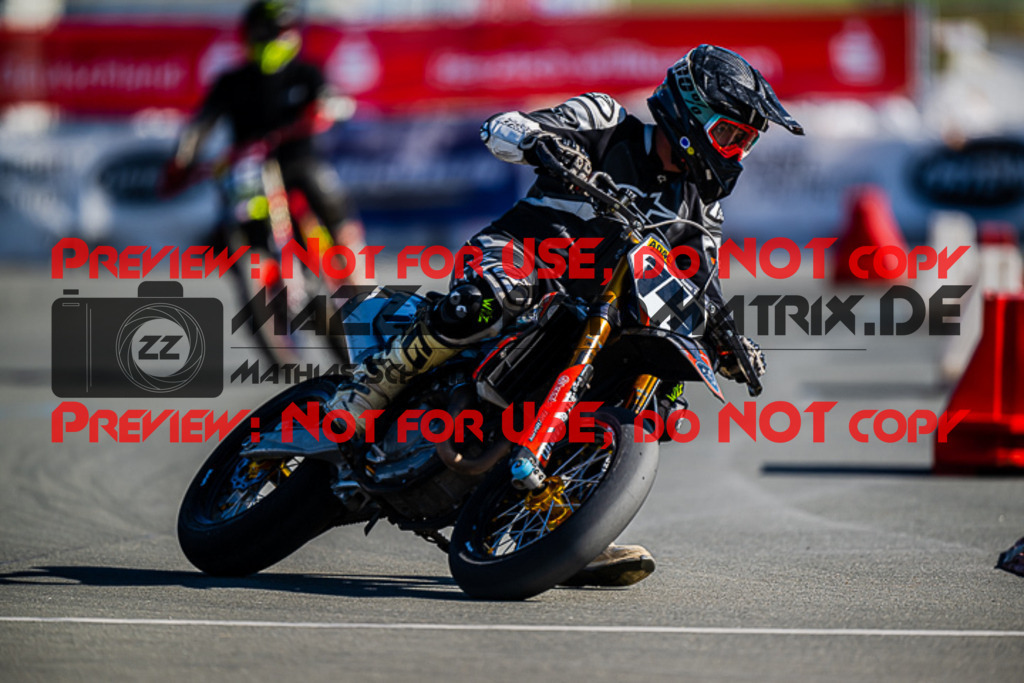 MaZZes_FotoMatrix_220903_1434 | S4