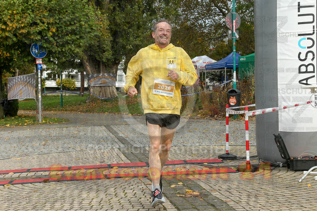 241020_1212_EX1_3175 | Sportfotografie im Rhein-Sieg Kreis, Köln, Bonn, NRW, Rheinland Pfalz, Hessen, etc. Unser Tätigkeitsfeld umfasst den Laufsport vom Volkslauf über den Marathon, Duathlon, Triathon bis zum Ultralauf wie Kölnpfad Ultra oder Schindertrail.