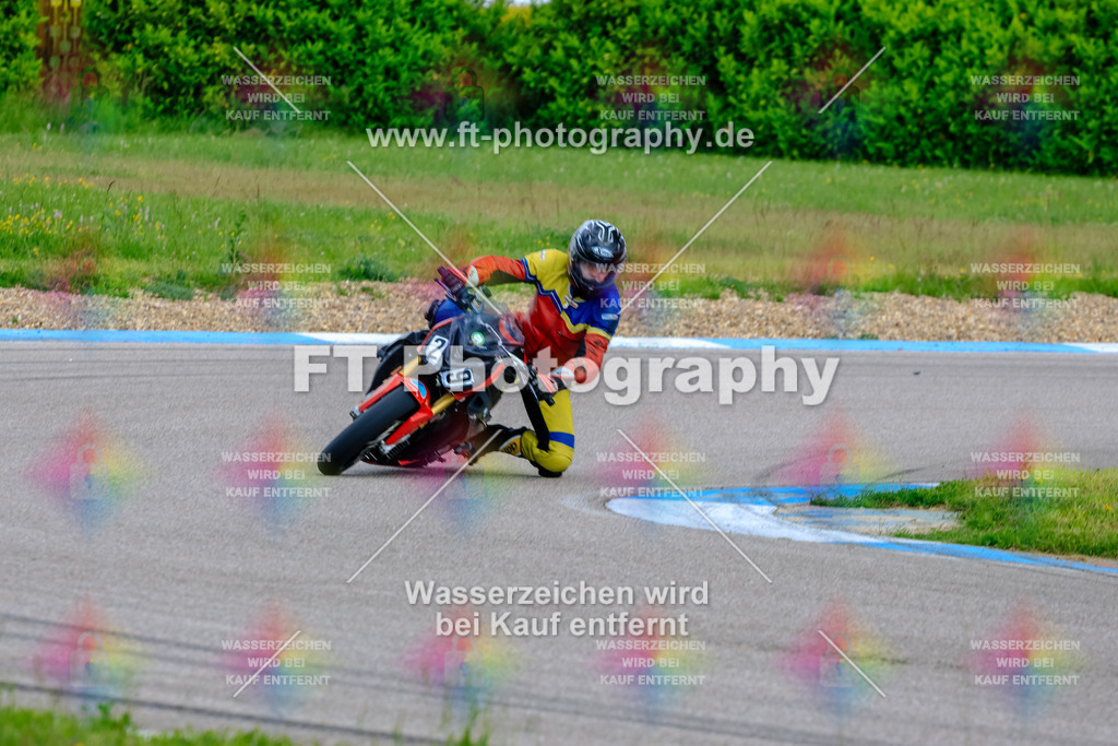 MotoTeam-8763 | Hier findet Ihr Bilder von Touristenfahrten auf der Nürburgring Nordschleife oder von anderen Veranstaltungen die ich besucht habe. Viel Spass beim Durch Schauen 