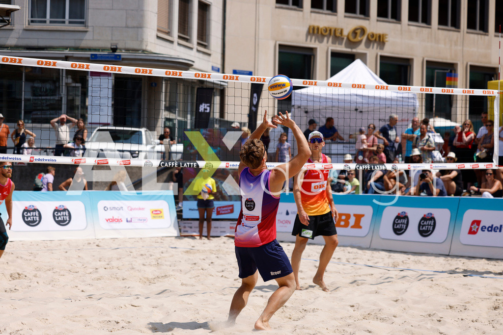 Obi BeachTour 2026 - Basel | BASEL, SWITZERLAND - JULY 19: FLORIAN BREER (SUI) during the Obi BeachTour 2026 match between LEITNER / KINDL (AUT) and BREER / KÄLIN (SUI) at Barfüsserplatz on July 19, 2026 in Basel, Switzerland. - Realisiert mit Pictrs.com