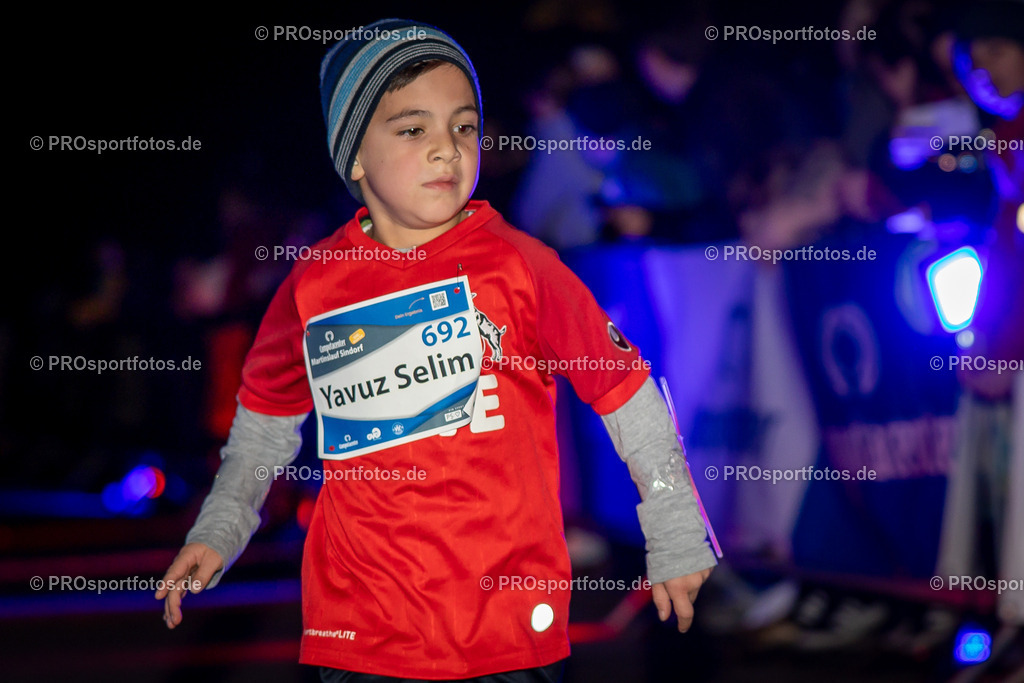 Martinslauf Sindorf 2023 in Kerpen-Sindorf, 09.11.2023 | Impressionen vom Martinslauf Sindorf 2023 am 09.11.2023 in Kerpen-Sindorf (Nordrhein-Westfalen).