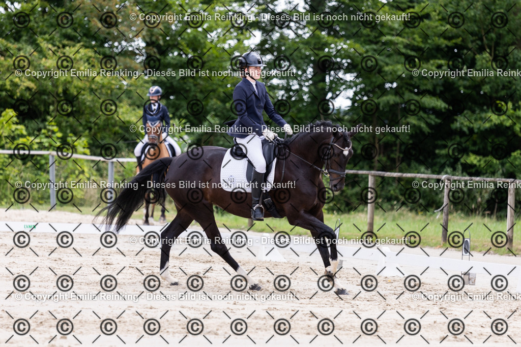 CL5A2050 | Emilia Reinking Fotografie - Realisiert mit Pictrs.com