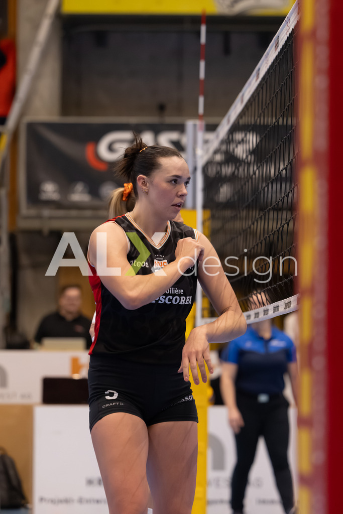 Volleyball I Frauen I Saison 2025-2026 I Volleyball NLA | Women I Round 16 I VC Kanti Schaffhausen - Viteos NUC I 31.01.2026 | 9 Dvoracek Maia (US) (Viteos NUC) – Diagonalangriff - Realisiert mit Pictrs.com