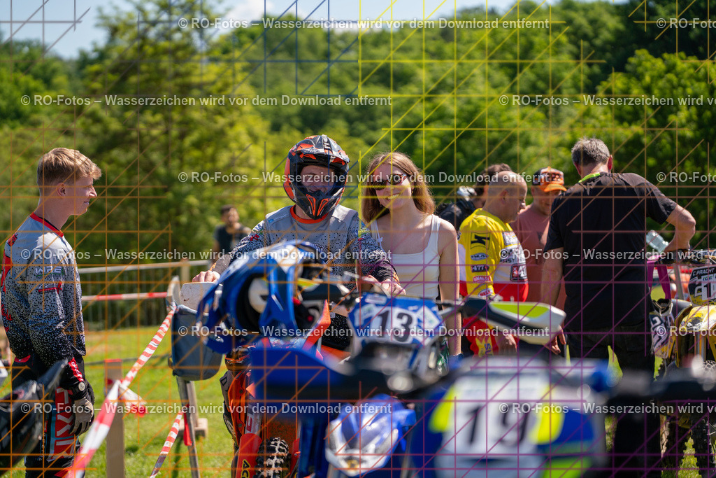 Wolfshausen 2 Lauf -4 | Sportfotografie von RO-Fotos: Motorsport, Motocross, Enduro, Laufveranstaltungen und Triathlon. Professionelle Fotos von Sportlern und Events. - Realisiert mit Pictrs.com