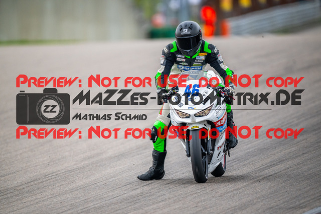 MaZZes_FotoMatrix_240505_6007705_7398 | SSP300