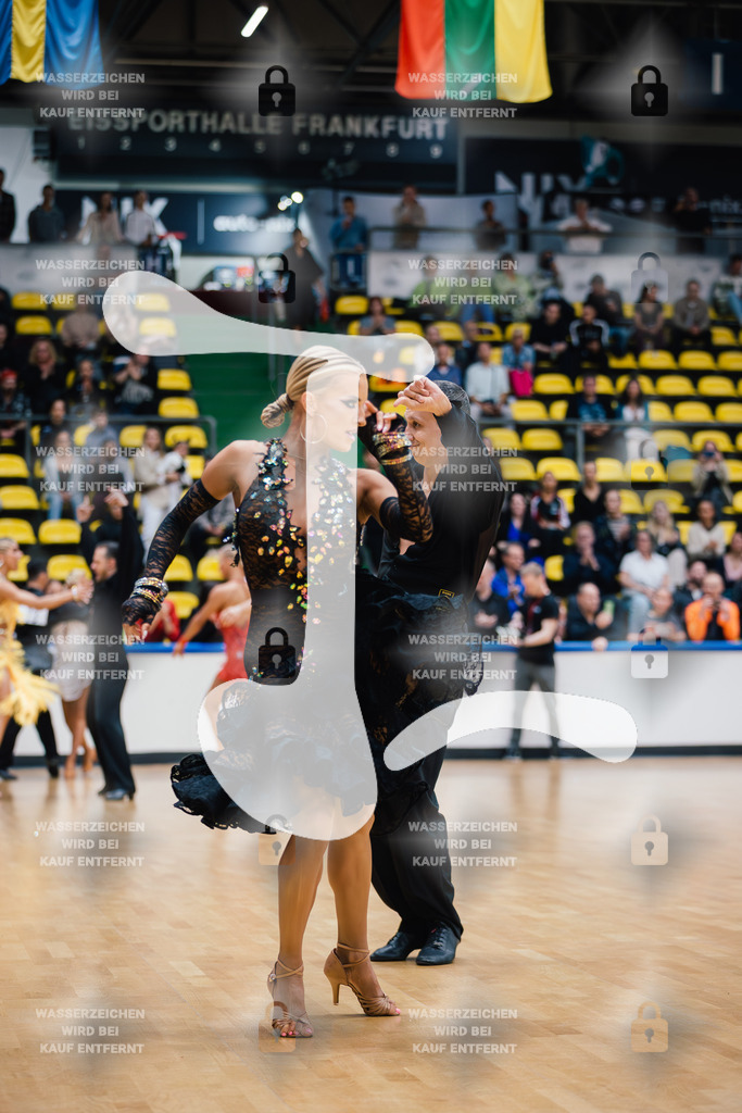 Hessen Tanzt WDSF International Open Latin 1st (17) Artur Balandin _ Anna Salita (T.T.C. Rot-Weiß-Silber Bochum)-2025-05-18-5298 | Webshop for digital downloads and prints of dance sport, event & show photographer Julian Link - Realisiert mit Pictrs.com