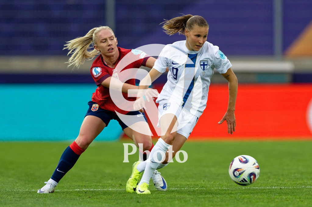 Norway v Finland - UEFA Women's EURO 2025 Group A | SION, SWITZERLAND - JULY 6: Thea Bjelde of Norway (L)   and Katariina Kosola of Finland fight for possession  during the UEFA Womens EURO 2025 Group A match between Norway and Finland at Stade de Tourbillon on July 6, 2025 in Sion, Switzerland. (Photo by Giuseppe Velletri/Sports Press Photo/Getty Images)