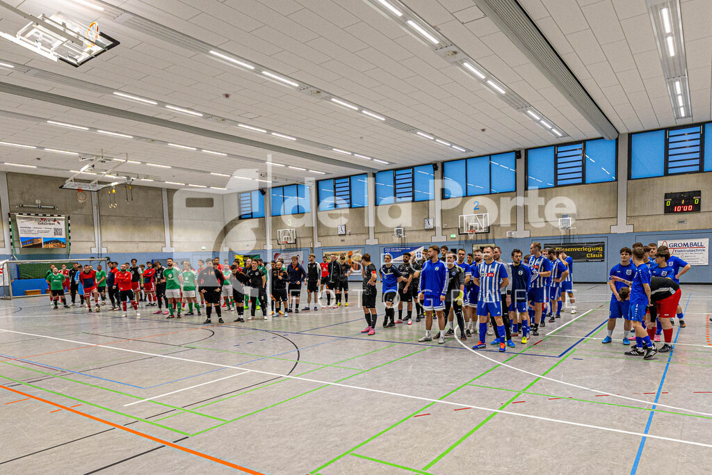 Eröffnung - zehn Teams kämpften in der Bad Bevensener KGS-Halle um den Sieg beim zweiten Himberger Budenzauber. | immodelaporte-sportfotos - Realisiert mit Pictrs.com