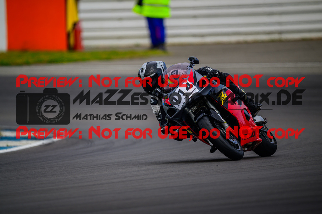 MaZZes_Fotomatrix_20250421_6007705_3453 | GELB