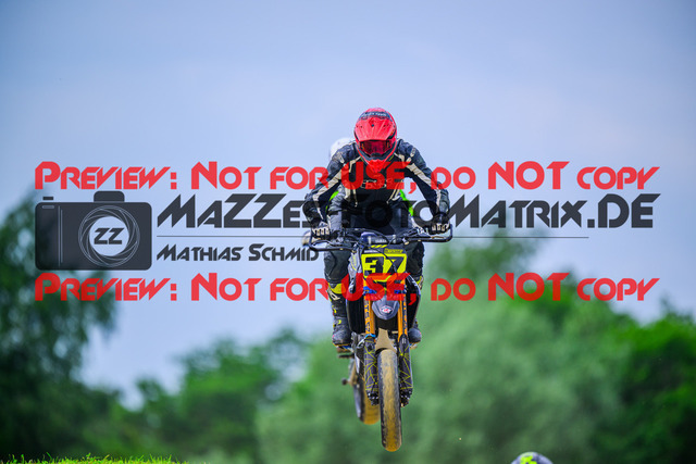 MaZZes_FotoMatrix_240608_6007705_5426 | SWISS S1