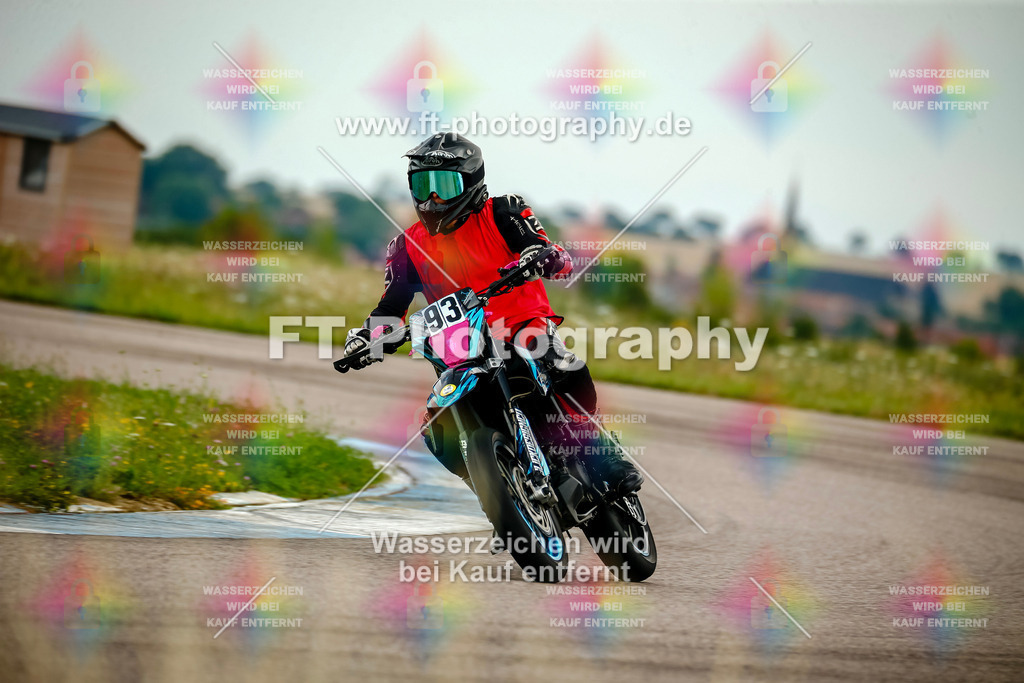 Chambley Juli-2261 | Hier findet Ihr Bilder von Touristenfahrten auf der Nürburgring Nordschleife oder von anderen Veranstaltungen die ich besucht habe. Viel Spass beim Durch Schauen 