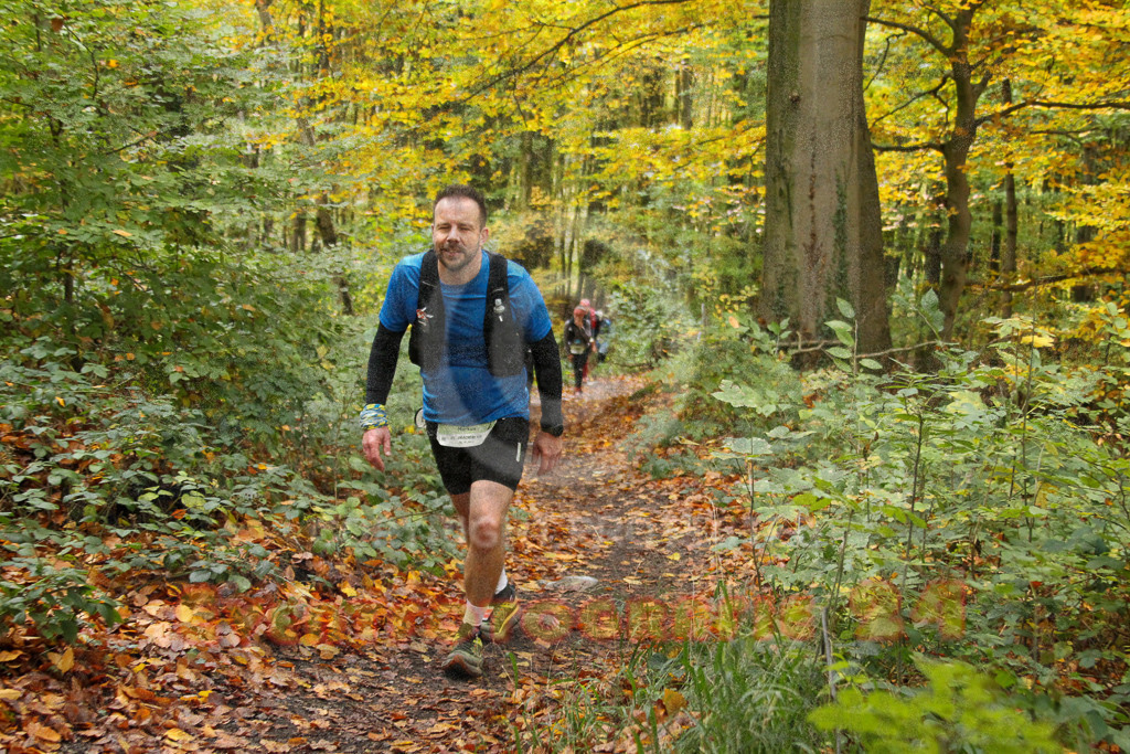 251026_1257_EV4_6184 | Sportfotografie im Rhein-Sieg Kreis, Köln, Bonn, NRW, Rheinland Pfalz, Hessen, etc. Unser Tätigkeitsfeld umfasst den Laufsport vom Volkslauf über den Marathon, Duathlon, Triathon bis zum Ultralauf wie Kölnpfad Ultra oder Schindertrail.