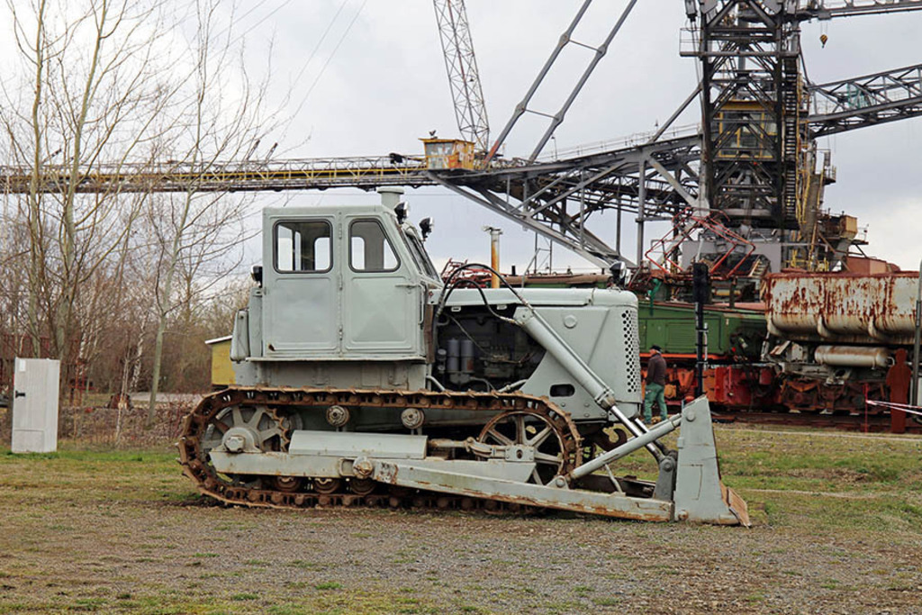 Bildlexikon Leipzig - Bergbau-Technik-Park | Das Team hinter BILDLEXIKON LEIPZIG bündelt historische wie aktuelle Informationen über die Stadt Leipzig in Text und Bild auf einer Plattform und stellt diese der interessierten Öffentlichkeit zur Verfügung.