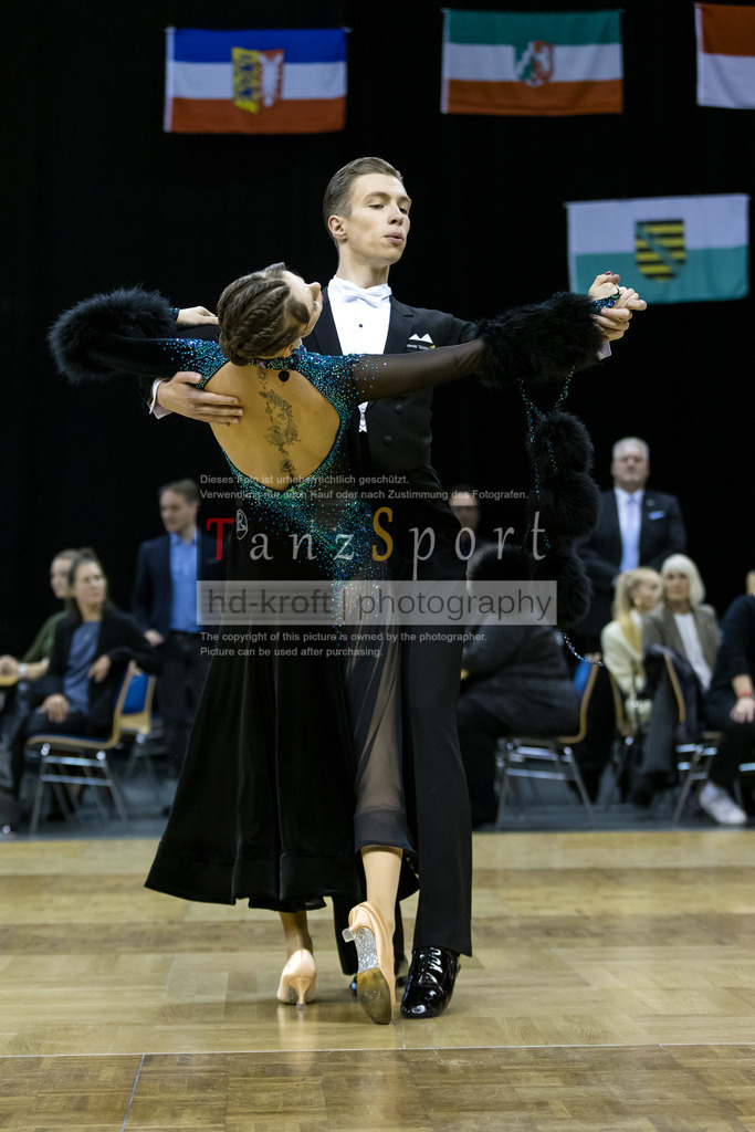 20241102_DC_HGR_Std_08954 | Tanzsportbilder, Standardtanz, Lateintanz, WDSF, DTV, LTVB, dancecomp, goc, hessen tanzt, blaues band der spree, walzer, tango, wiener walzer, slowfox, quickstepp, samba, rumba, cha-cha-cha, paso doble. jive, hd-kroft photography, turniertanzsport