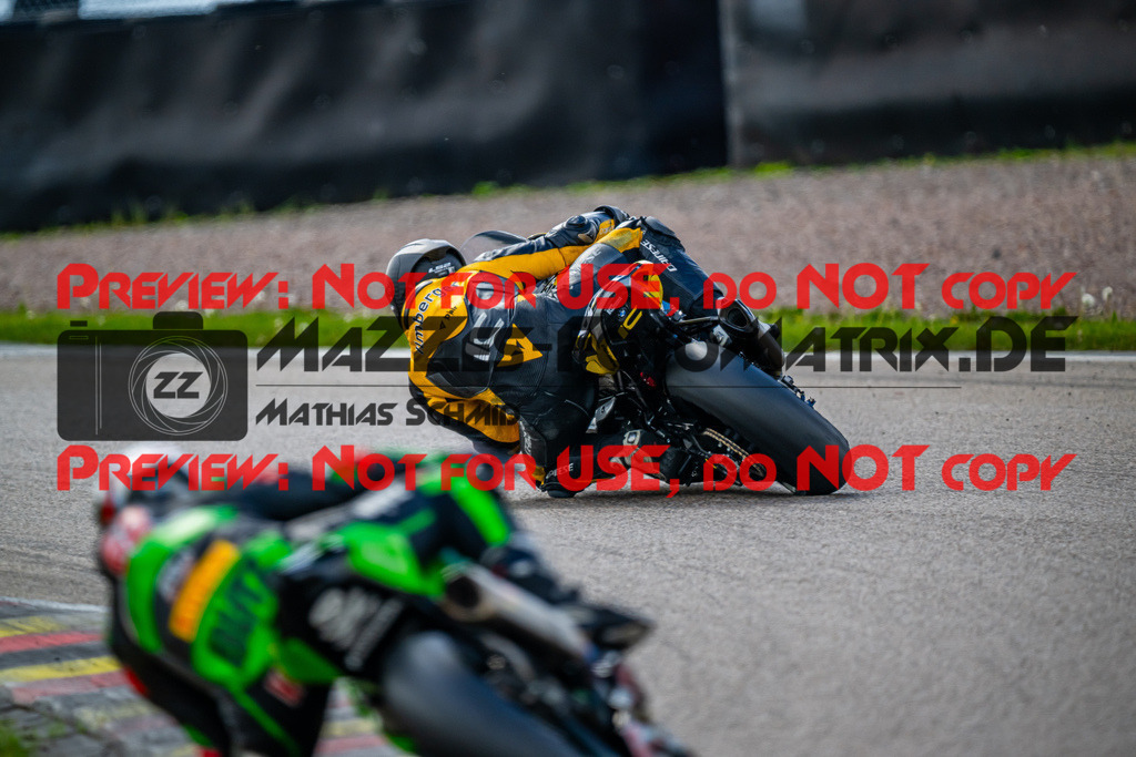 MaZZes_FotoMatrix_240505_6007705_1825 | STK1000