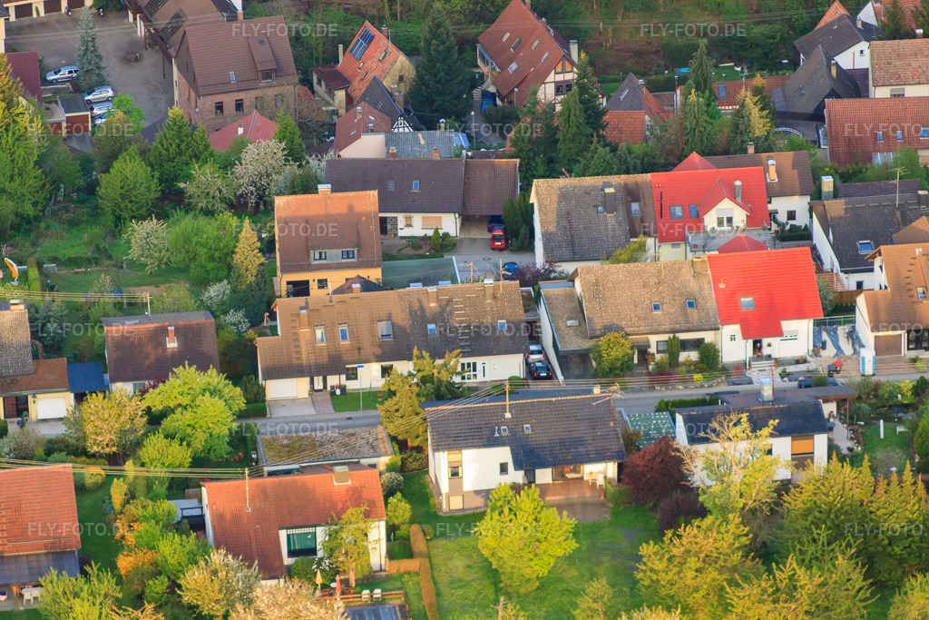 Luftbild: Ortsansicht im Ortsteil Grünwettersbach in Karlsruhe im Bundesland Baden-Württemberg in Deutschland. Foto: IMG_26392.jpg vom 28.04.2010 durch Werner Riehm/FLY-FOTO.de
