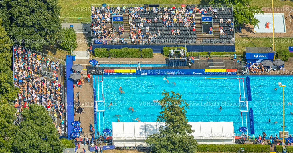Duisburg250706009Sued | Luftbild, Sportpark mit Freibad Schwimmstadion ASC Dusiburg an der Kruppstraße, Wasserball Wettbewerb mit Zuschauern auf Tribünen, Weltstudentenspiele FISU World University Games 2025, Rhine-Ruhr 2025, Neudorf, Duisburg, Ruhrgebiet, Nordrhein-Westfalen, Deutschland