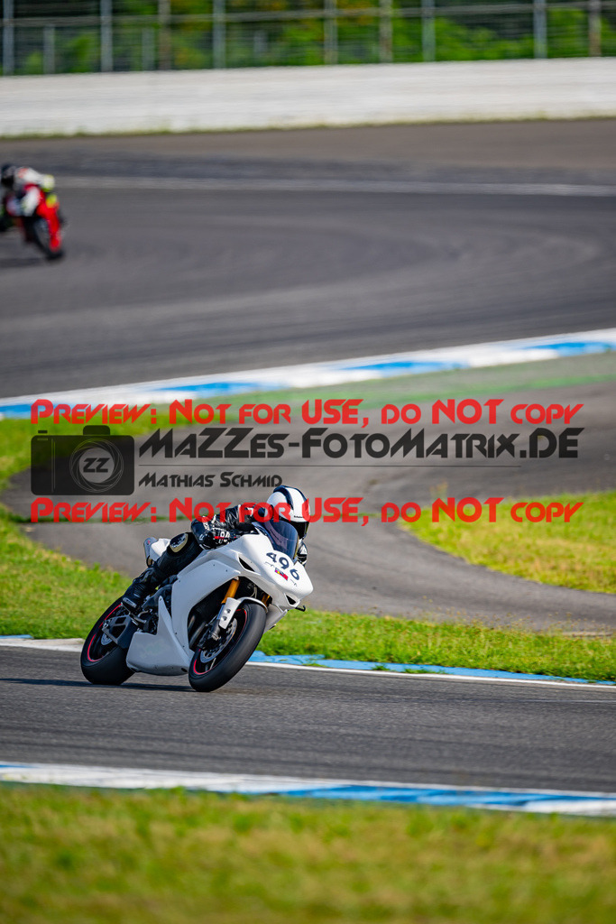 MaZZes_FotoMatrix_240702_6007705_2-140 | ROT