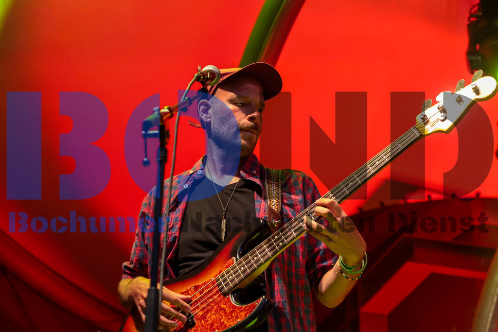 SES_BTFEUE20250704-13 | bond - Realisiert mit Pictrs.com