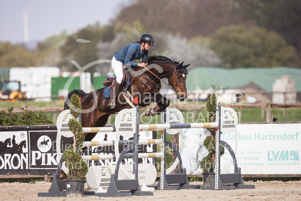 250416_M2-Springen-484 | Deine schönsten Turniermomente als professionelle Fotos! Entdecke hochwertige Pferdesport-Fotografie im Online-Shop. Jetzt Fotos finden & bestellen!