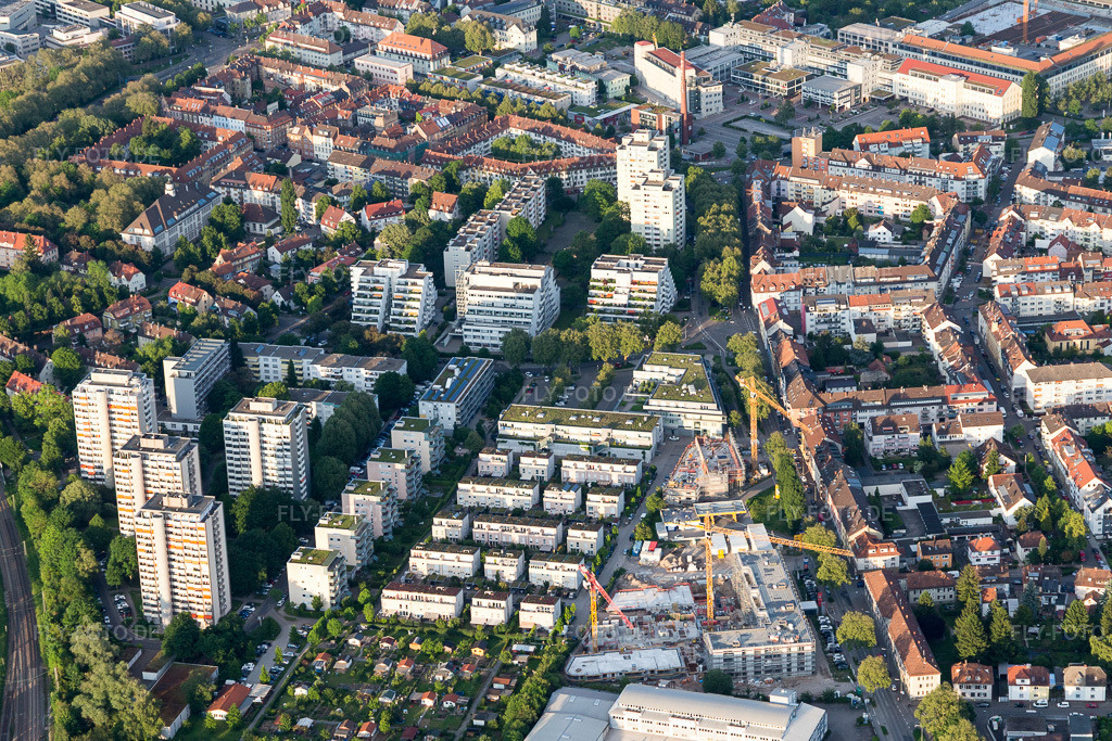 Luftbild: Killisfeldstr im Ortsteil Durlach in Karlsruhe im Bundesland Baden-Württemberg in Deutschland. Foto: IMG_099563.jpg vom 21.05.2017 durch Werner Riehm/FLY-FOTO.de
