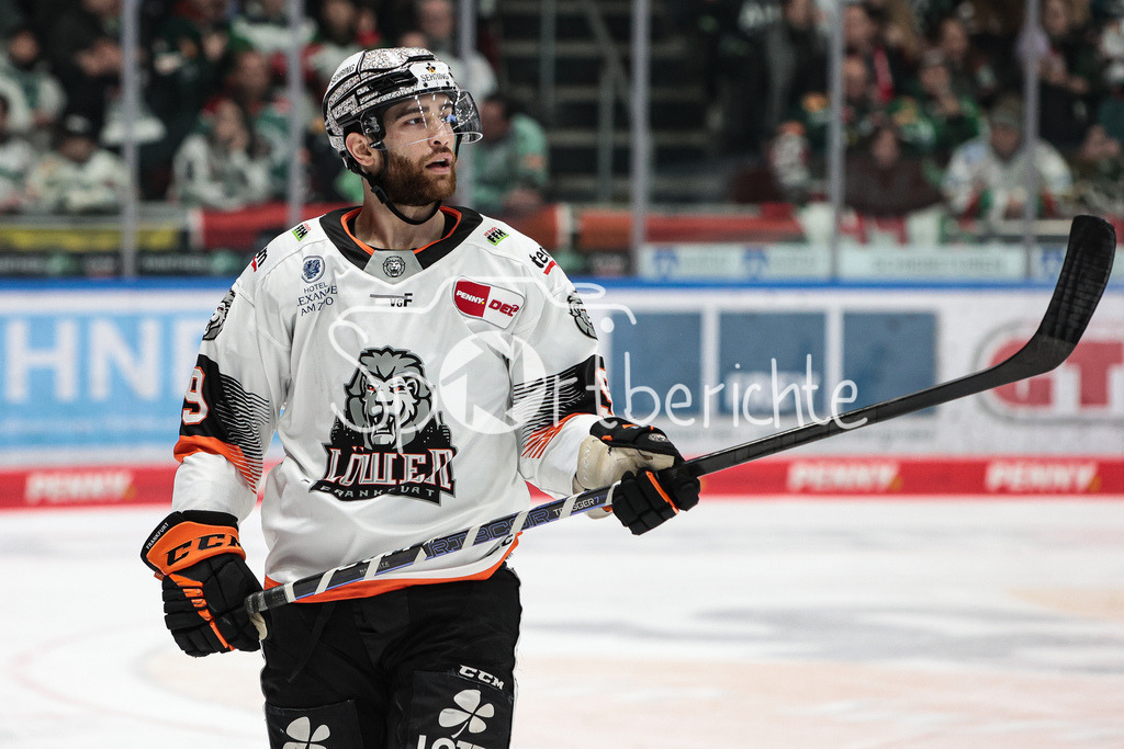 Augsburger Panther - Loewen Frankfurt | Jerry D'AMIGO (FRA #9) in Aktion