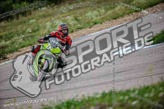 pubi3317 | Professionelle Fotos von Sportveranstaltungen, aber auch Hochzeiten und anderen Events. - Realisiert mit Pictrs.com