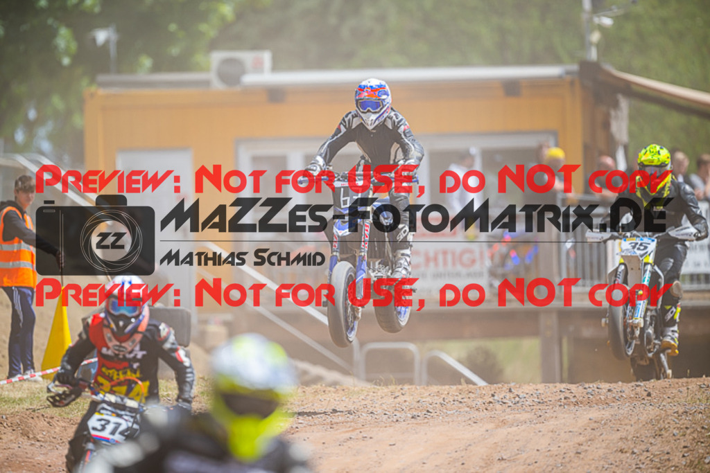 MaZZes_FotoMatrix_220529_8105 | Fotograf Mathias Schmid
Sportfotograf,
Eventfotograf,
Hochzeitsfotograf,
Portraitfotograf