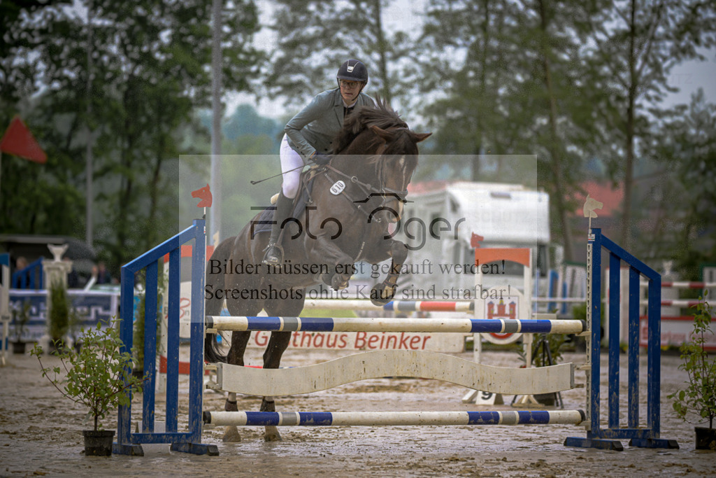 20240505-DOS_7157 | Entdecke hochwertige Reitturnierfotos von Foto Oger. Professionell, emotional und authentisch – jetzt Lieblingsmomente im Shop bestellen.Deutschlandweite Turnierfotografie. - Realisiert mit Pictrs.com