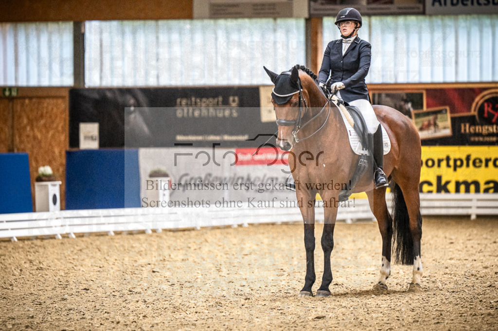 DOS_1948 | Entdecke hochwertige Reitturnierfotos von Foto Oger. Professionell, emotional und authentisch – jetzt Lieblingsmomente im Shop bestellen.Deutschlandweite Turnierfotografie. - Realisiert mit Pictrs.com